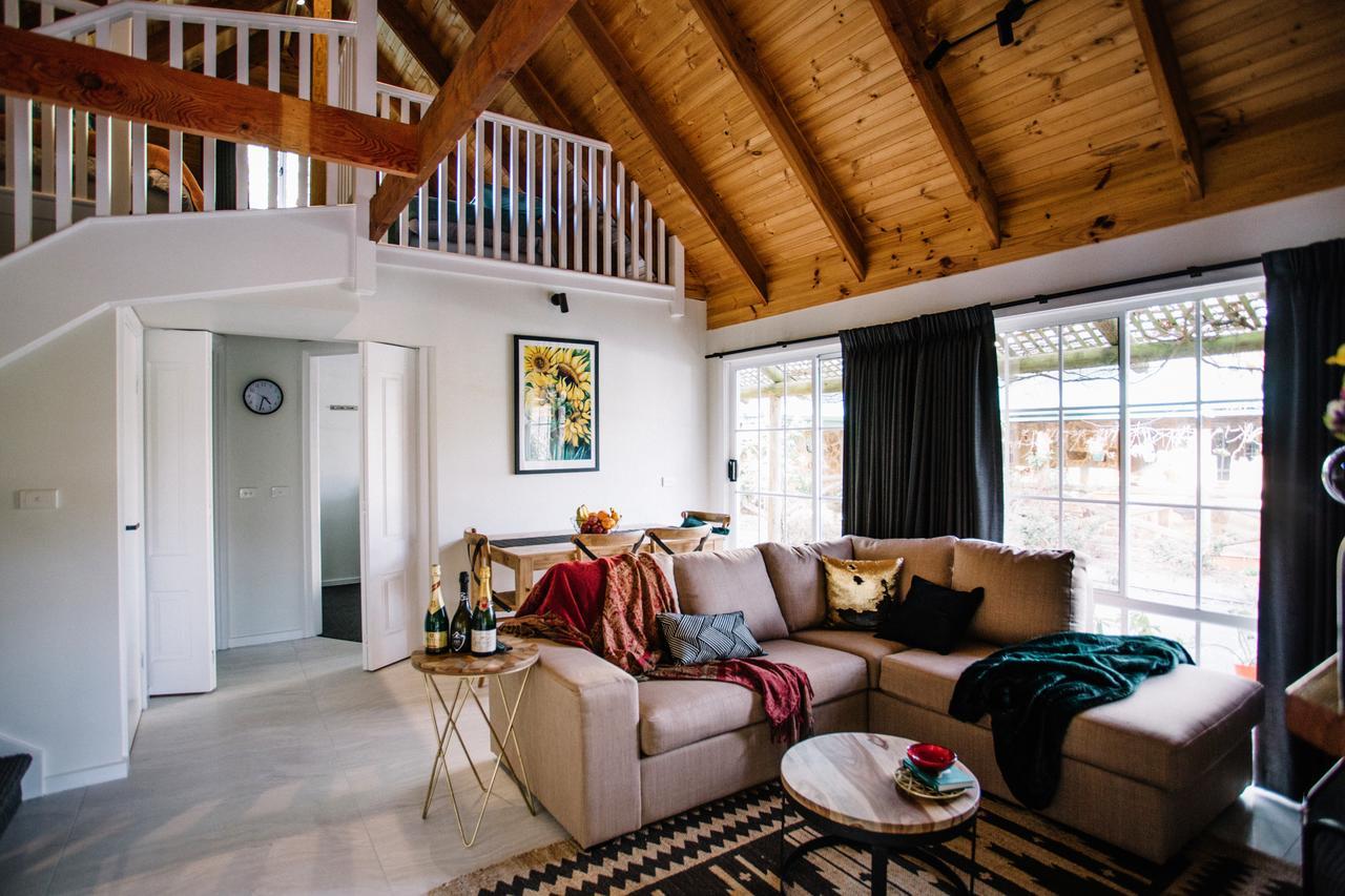 Wurrung B & B - The Cottage Woodend Esterno foto